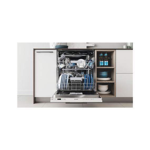 INDESIT Dishwasher DIC 3B+16 A Built-in, Width 59.8 cm, Number of place settings 13, Number of programs 6, F, Display, AquaStop 