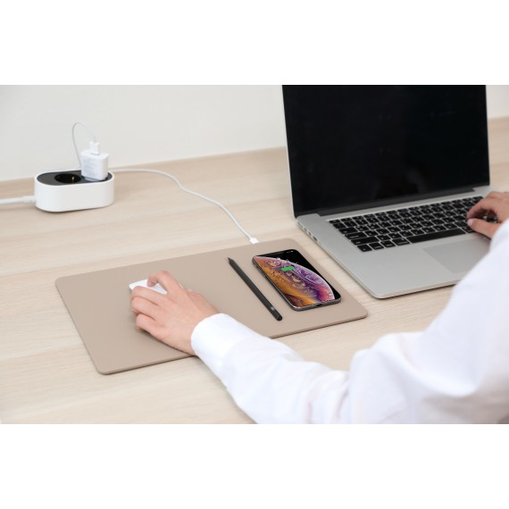 Mouse pad with high-speed wireless charging POUT HANDS 3  PRO latte cream