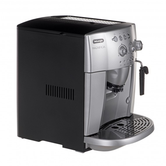 DeLonghi Magnifica ESAM 4200.S kavos aparatas Espreso kavos aparatas 1,8 L Pusiau automatinis