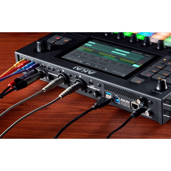 AKAI FORCE Standalone music production station Sampler MIDI USB Black